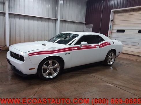 Used 2011 Dodge Challenger R/T image 4