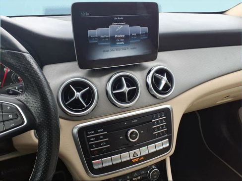 Used 2019 Mercedes-Benz GLA 250 4MATIC image 12