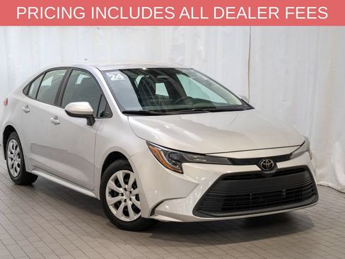 Certified 2024 Toyota Corolla LE FWD image 1