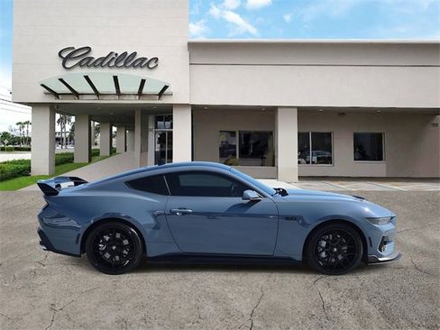 Used 2025 Ford Mustang GT Premium image 6