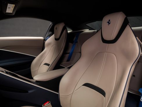 Used 2023 Ferrari Roma RWD image 62