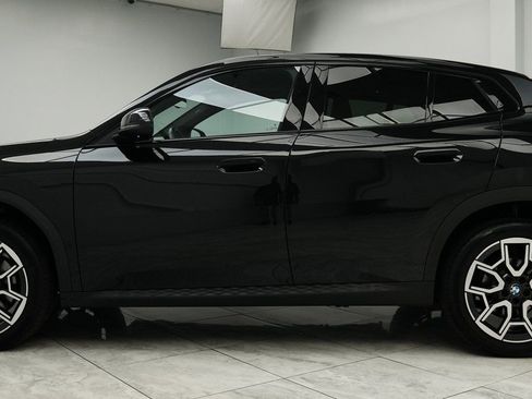 Used 2025 BMW X2 xDrive28i w/ Convenience Package image 9