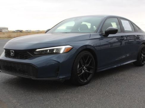 Used 2025 Honda Civic Sport image 8