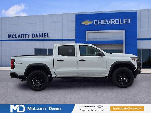 New 2026 Chevrolet Colorado Trail Boss AWD/4WD image 6