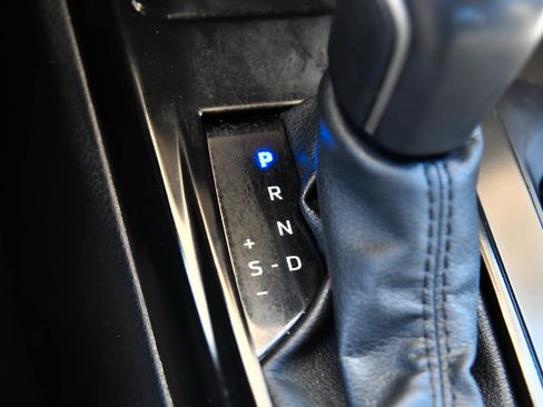 Used 2025 Toyota Camry SE FWD image 29