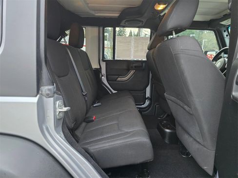 Used 2013 Jeep Wrangler Unlimited Sport image 11