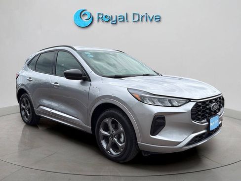 Used 2024 Ford Escape ST-Line w/ Tech Pack #1 AWD/4WD image 8