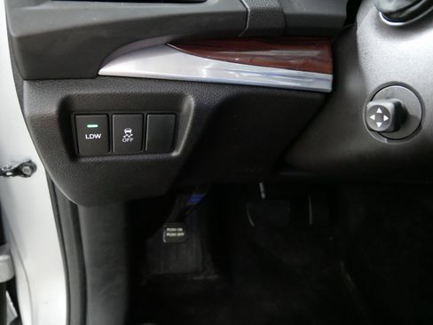 Used 2014 Acura MDX SH-AWD w/ Technology Package image 26