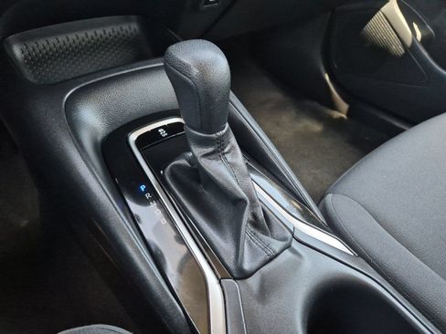 Certified 2025 Toyota Corolla LE FWD image 18