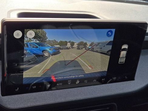 New 2025 Ford Maverick XLT w/ XLT Luxury Package image 9