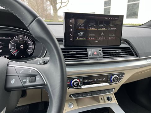 Used 2025 Audi Q5 2.0T Premium w/ Convenience Plus Package image 31