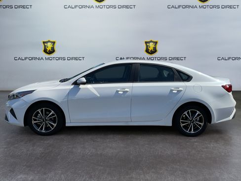 Used 2024 Kia Forte LXS FWD image 6