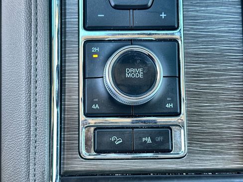 Used 2024 Ford Expedition Max Limited image 34