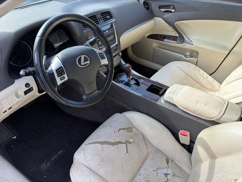 Used 2011 Lexus IS 250 w/ Premium Pkg Value Edition RWD image 12