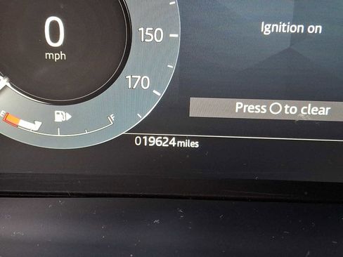 Used 2024 Land Rover Range Rover Evoque S image 12