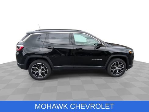 Used 2024 Jeep Compass Limited AWD/4WD image 10