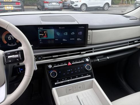 Used 2026 Hyundai Santa Fe SEL FWD image 14