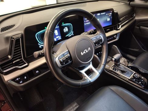 Used 2023 Kia Sportage X-Line w/ X-Line Premium Package image 4