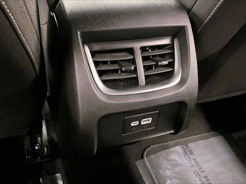 Used 2025 Chevrolet Blazer LT AWD/4WD image 29