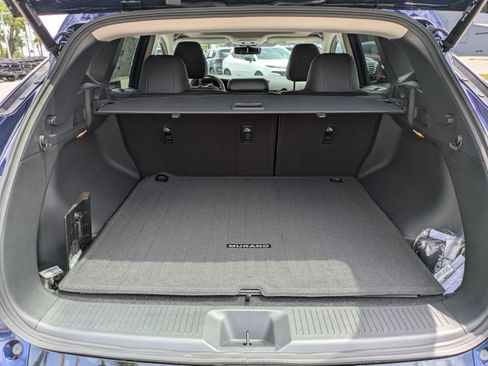 New 2026 Nissan Murano Platinum AWD/4WD image 13