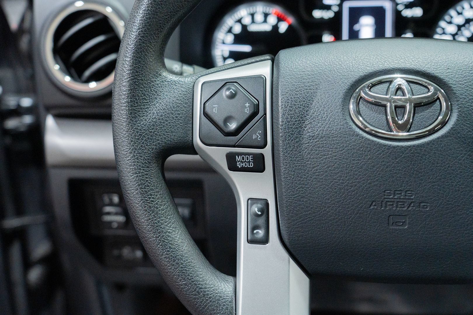 Used 2019 Toyota Tundra SR5 AWD/4WD image 36