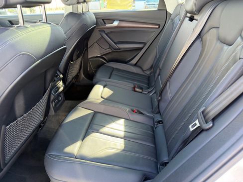 Used 2024 Audi Q5 2.0T Premium Plus image 17