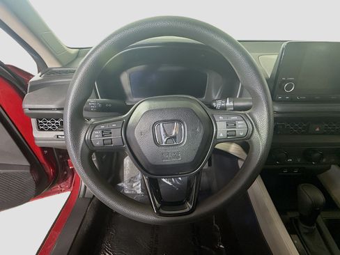 Used 2025 Honda Accord LX image 13