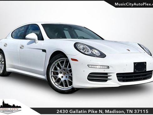Used 2016 Porsche Panamera 4 AWD/4WD image 1