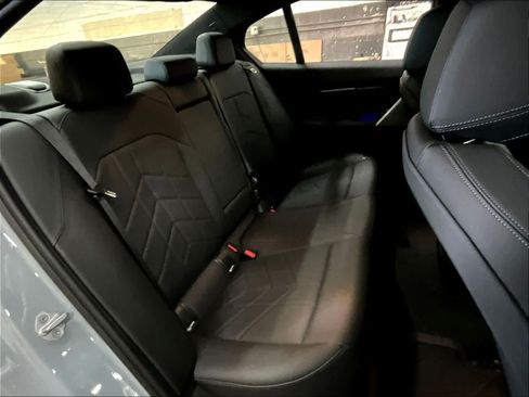 Used 2026 BMW 530i w/ M Sport Package RWD image 29