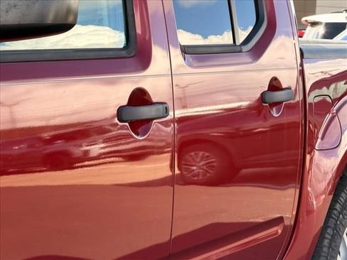 Used 2019 Nissan Frontier SV RWD image 26