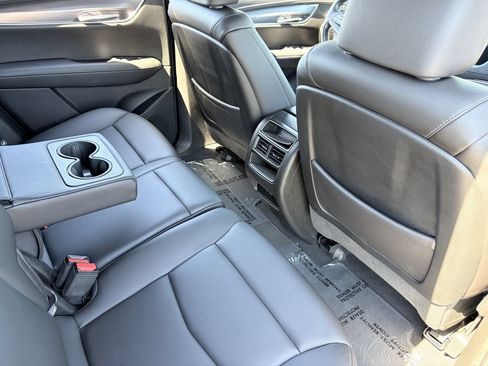 Used 2021 Cadillac XT5 Luxury FWD image 14