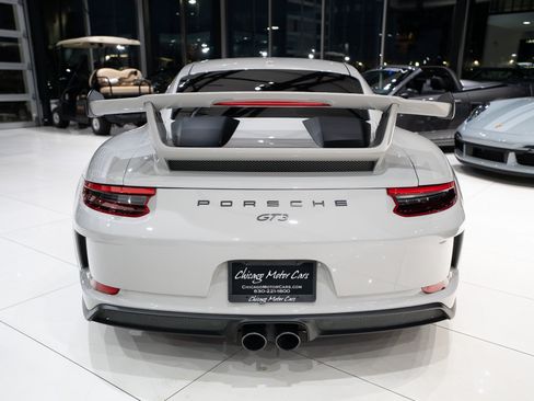 Used 2018 Porsche 911 GT3 RWD image 3