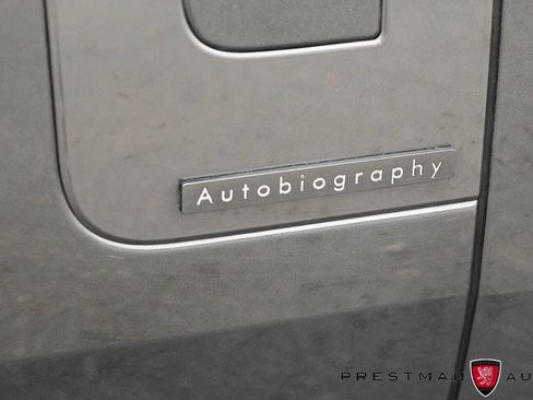 Used 2025 Land Rover Range Rover Long Wheelbase Autobiography AWD/4WD image 9