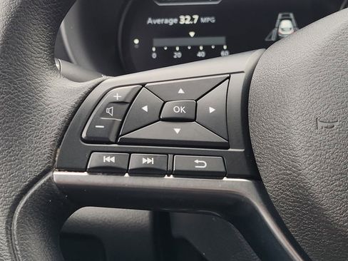 Used 2024 Nissan Kicks SV image 27