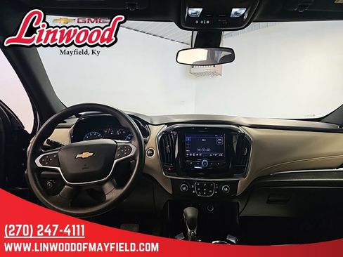Used 2023 Chevrolet Traverse LS image 14