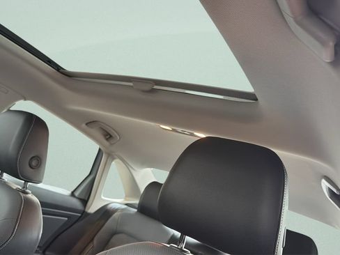 New 2026 Volkswagen Jetta SEL FWD image 18