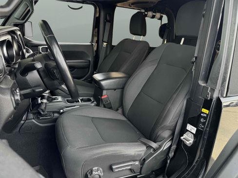Used 2020 Jeep Wrangler Sport AWD/4WD image 14