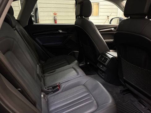 Used 2019 Audi Q5 2.0T Premium Plus w/ Premium Plus Package AWD/4WD image 32