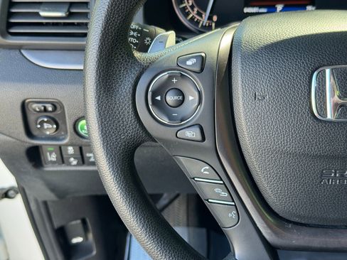 Used 2020 Honda Ridgeline Sport image 32