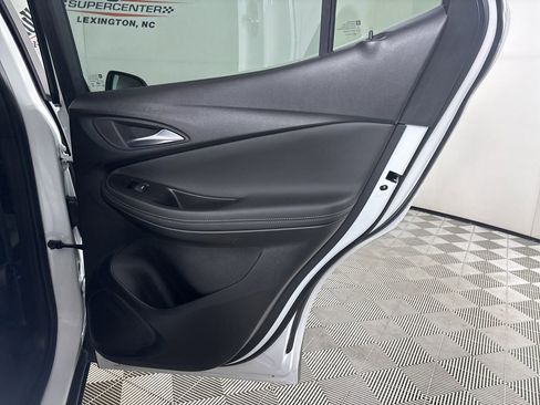 Used 2024 Buick Encore GX Preferred w/ Comfort Package FWD image 22