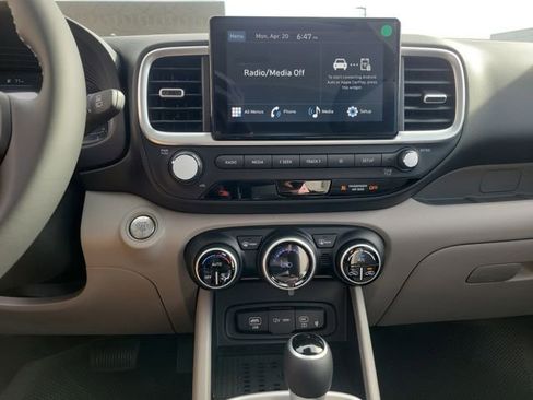 New 2026 Hyundai Venue SEL image 15