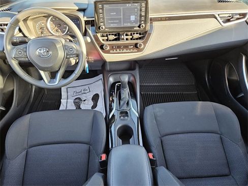Used 2022 Toyota Corolla SE image 8