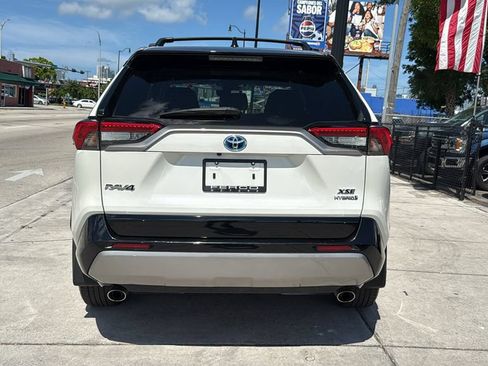 Used 2022 Toyota RAV4 XSE AWD/4WD image 14