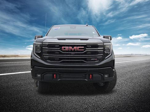 Used 2024 GMC Sierra 1500 AT4 w/ Technology Package image 17