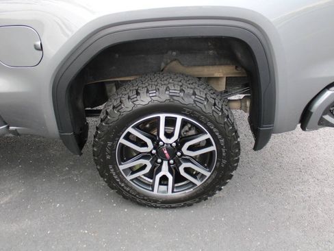Used 2021 GMC Sierra 1500 AT4 AWD/4WD image 6