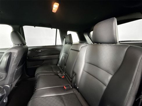 Used 2021 Honda Passport EX-L image 32