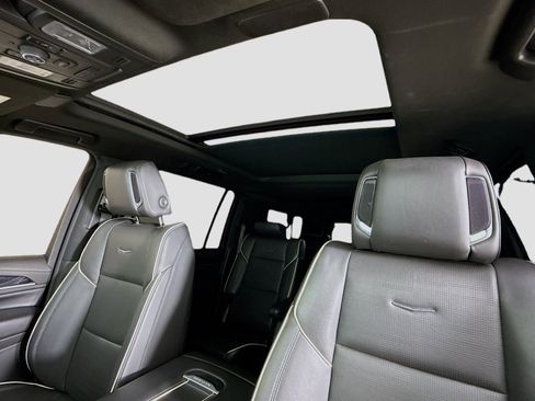 Used 2023 Cadillac Escalade ESV Sport image 23