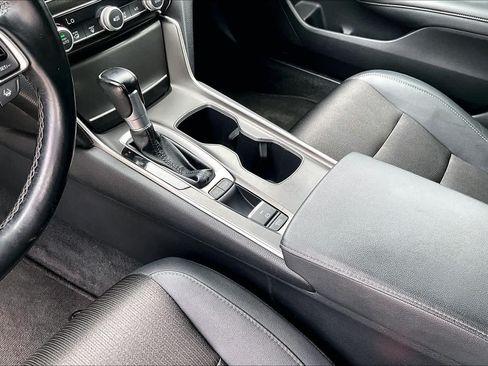 Used 2020 Honda Accord Sport image 17