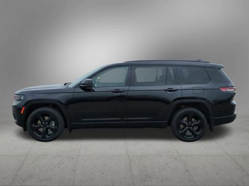 Used 2021 Jeep Grand Cherokee L Laredo image 3