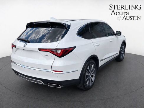 Used 2023 Acura MDX SH-AWD image 4